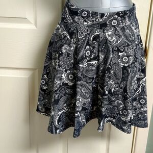 Mini skirt. Size M. Excellent condition.